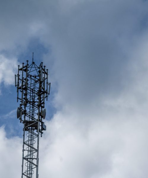 TIGO COLOMBIA AGREES TO SELL MAJOR TELECOM TOWER PORTFOLIO TO THE INVESTMENT FUND KKR PHRLEGAL